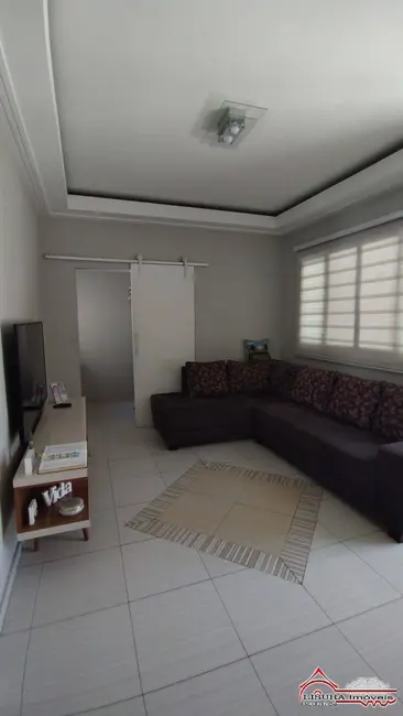 Foto 2 de Casa de Condomínio com 3 quartos à venda, 180m2 em Jardim Altos de Santana I, Jacarei - SP