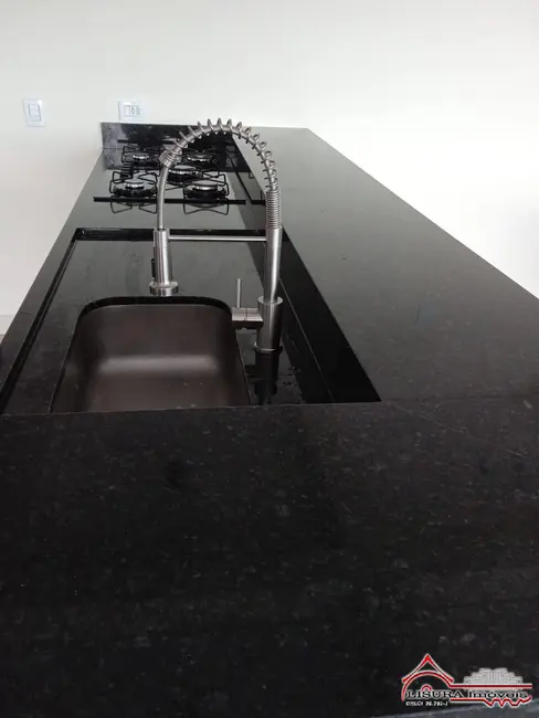 Casa de Condomínio com 4 quartos à venda, 300m2 em Sao Jose Dos Campos - SP - imagem 3 Foto 3 de Casa de Condomínio com 4 quartos à venda, 300m2 em Sao Jose Dos Campos - SP