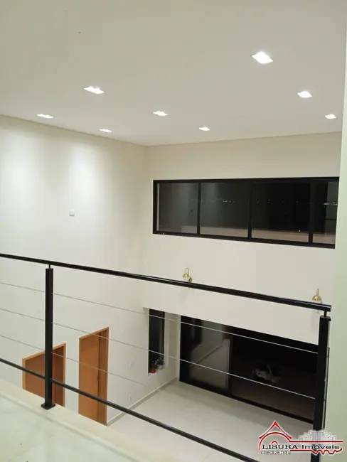 Casa de Condomínio com 4 quartos à venda, 300m2 em Sao Jose Dos Campos - SP - imagem 4 Foto 4 de Casa de Condomínio com 4 quartos à venda, 300m2 em Sao Jose Dos Campos - SP