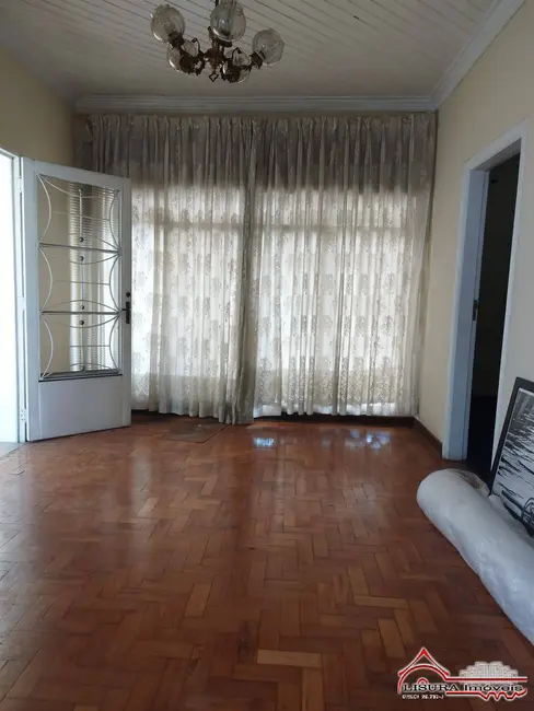 Foto 6 de Casa com 2 quartos à venda, 163m2 em Centro, Jacarei - SP