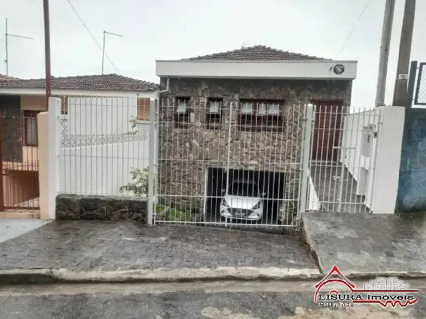 Foto 1 de Casa com 3 quartos à venda, 250m2 em Centro, Jacarei - SP