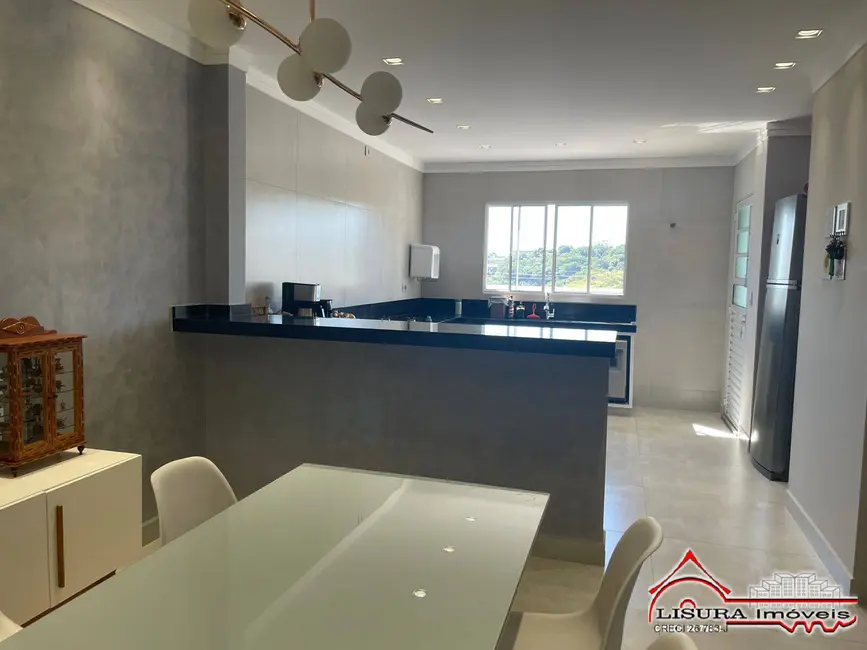 Foto 3 de Casa com 3 quartos à venda, 169m2 em Jacarei - SP