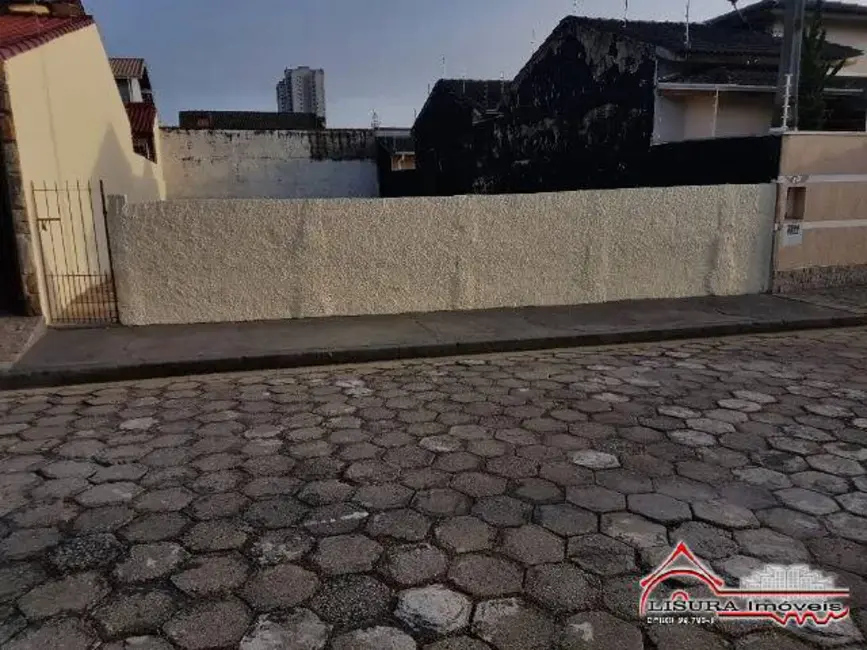 Foto 1 de Terreno / Lote à venda, 250m2 em Cidade Jardim, Jacarei - SP