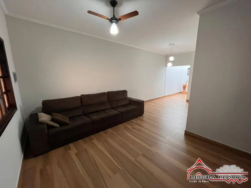 Foto 9 de Casa com 3 quartos à venda, 188m2 em Jardim das Indústrias, Jacarei - SP