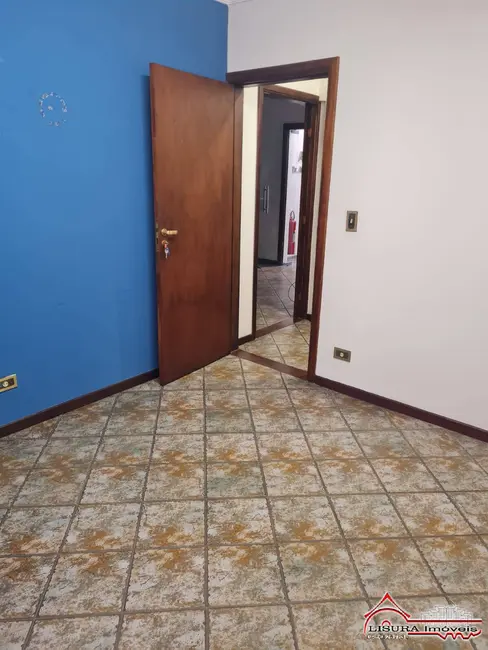 Sala Comercial para alugar, 30m2 em Centro, Jacarei - SP - imagem 3 Foto 3 de Sala Comercial para alugar, 30m2 em Centro, Jacarei - SP