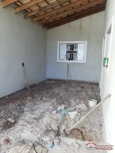 Foto 1 de Casa com 2 quartos à venda, 175m2 em Residencial Parque dos Sinos, Jacarei - SP