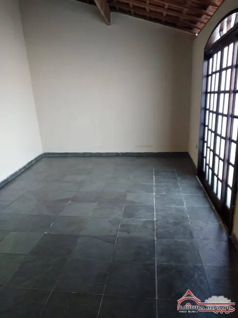 Foto 6 de Casa com 2 quartos à venda em Parque Santo Antônio, Jacarei - SP