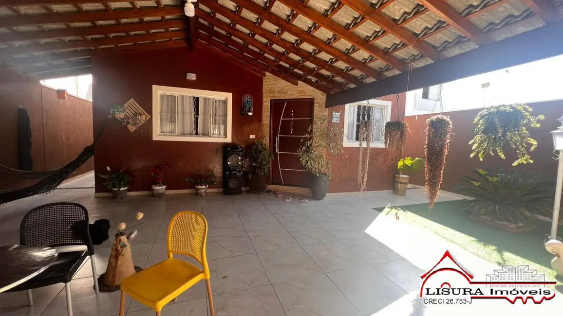 Foto 2 de Casa com 4 quartos à venda, 146m2 em Loteamento Villa Branca, Jacarei - SP