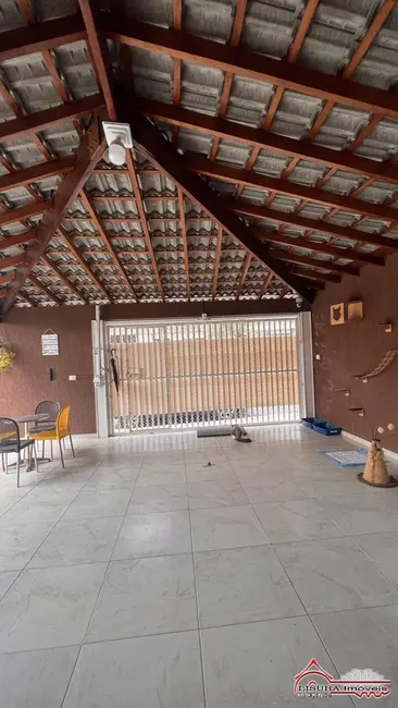 Foto 4 de Casa com 4 quartos à venda, 146m2 em Loteamento Villa Branca, Jacarei - SP