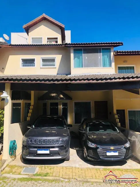 Foto 1 de Casa de Condomínio com 3 quartos à venda, 172m2 em Parque Santo Antônio, Jacarei - SP