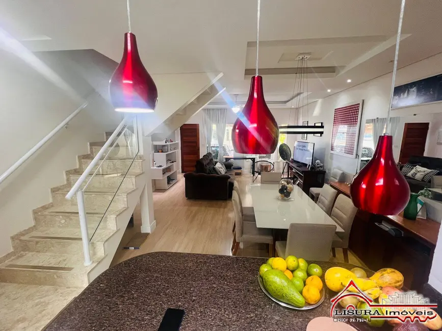 Foto 7 de Casa de Condomínio com 3 quartos à venda, 172m2 em Parque Santo Antônio, Jacarei - SP