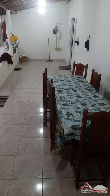 Casa com 2 quartos para alugar, 367m2 em Centro, Jacarei - SP - imagem 9 Foto 9 de Casa com 2 quartos para alugar, 367m2 em Centro, Jacarei - SP