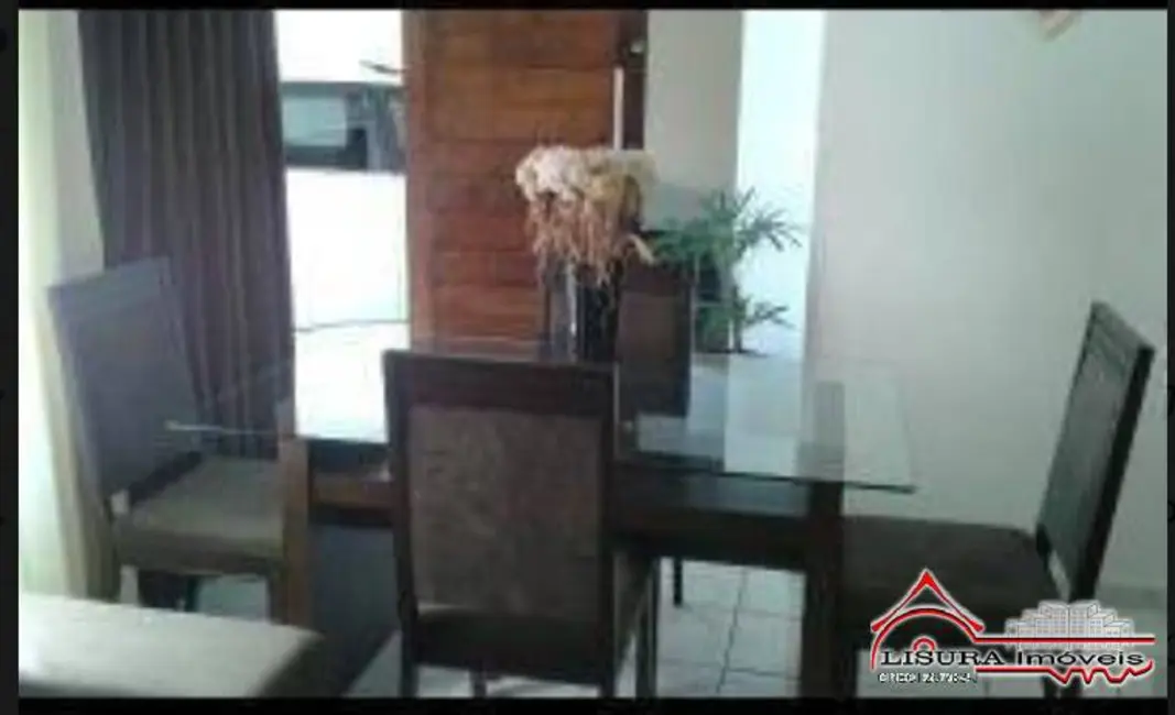 Foto 7 de Casa com 3 quartos à venda, 108m2 em Parque Santo Antônio, Jacarei - SP