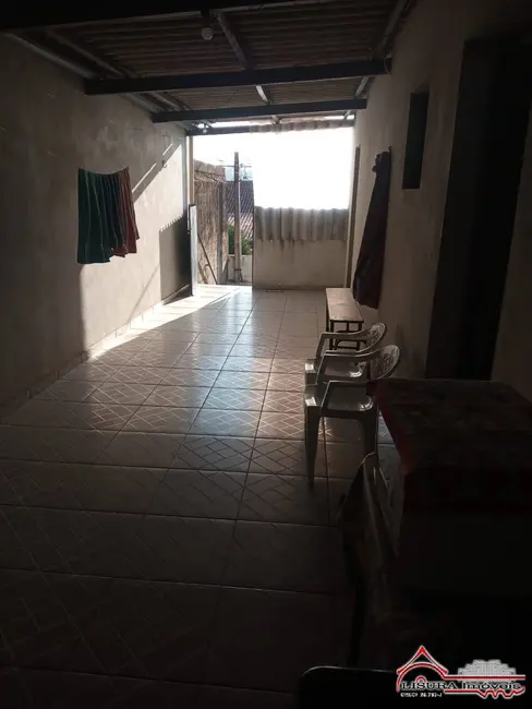 Casa com 2 quartos à venda, 98m2 em Primeiro de Maio, Jacarei - SP - imagem 8 Foto 8 de Casa com 2 quartos à venda, 98m2 em Primeiro de Maio, Jacarei - SP