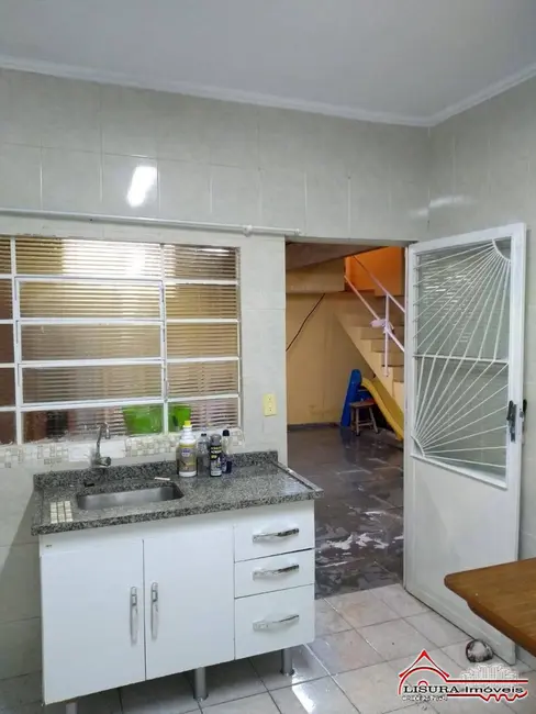 Foto 3 de Casa com 2 quartos à venda em Vila Aprazível, Jacarei - SP
