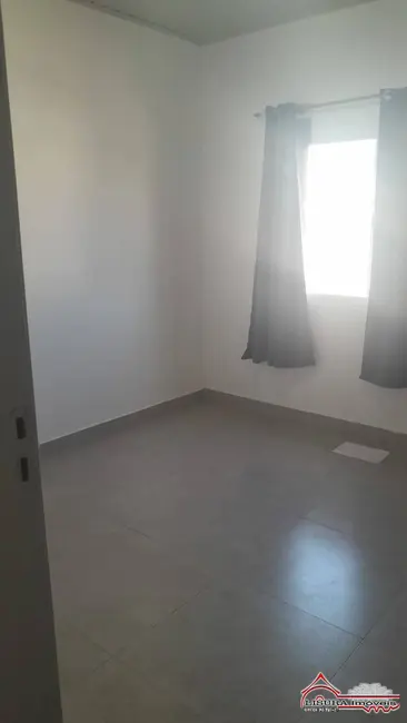 Foto 1 de Casa com 1 quarto para alugar, 11m2 em Centro, Jacarei - SP