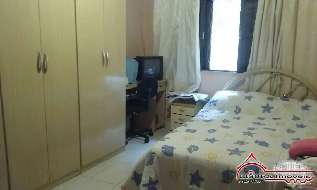 Foto 5 de Casa com 3 quartos à venda, 263m2 em Jardim Pitoresco, Jacarei - SP