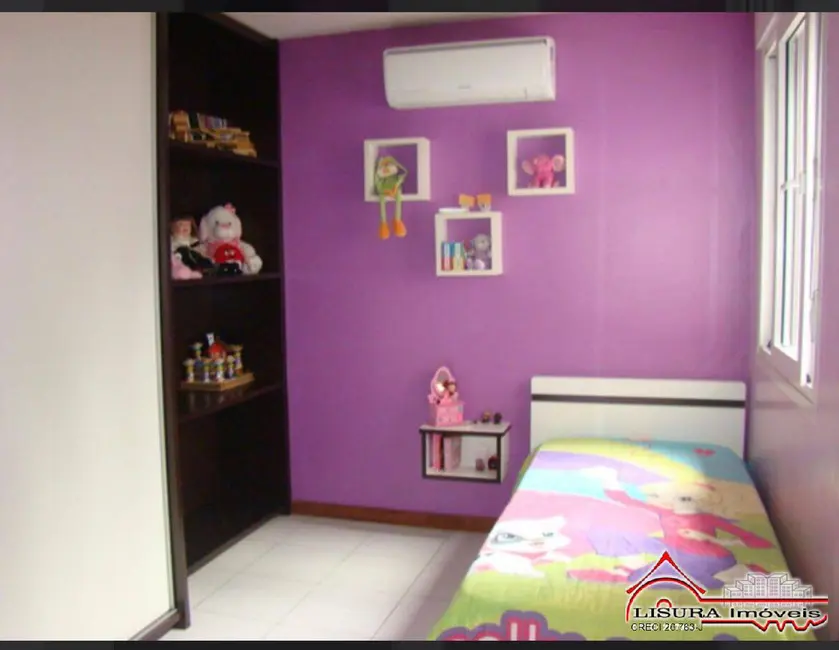 Foto 7 de Casa com 3 quartos à venda, 180m2 em Sao Jose Dos Campos - SP