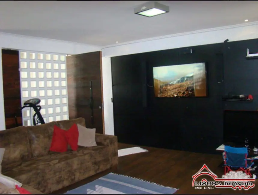 Foto 3 de Casa com 3 quartos à venda, 180m2 em Sao Jose Dos Campos - SP