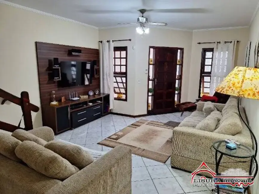 Foto 3 de Casa com 3 quartos à venda, 214m2 em Jardim Altos de Santana II, Jacarei - SP