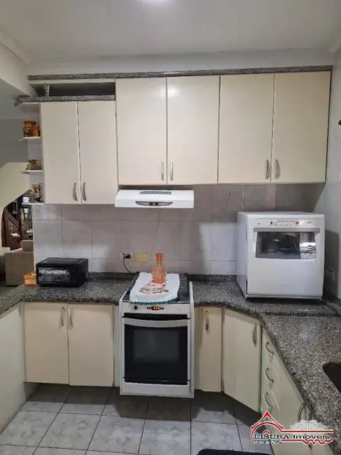 Foto 7 de Casa com 3 quartos à venda, 214m2 em Jardim Altos de Santana II, Jacarei - SP