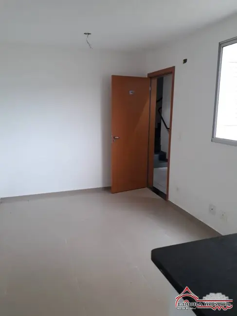 Foto 2 de Apartamento com 2 quartos à venda, 45m2 em Jardim Yolanda, Jacarei - SP