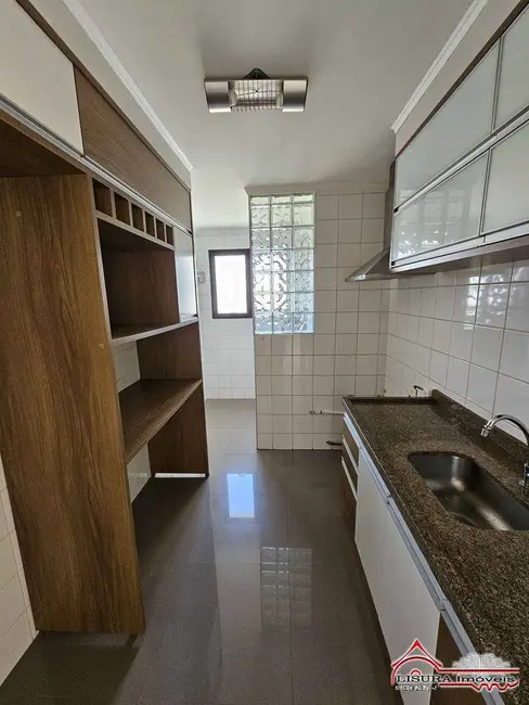 Foto 3 de Apartamento com 3 quartos à venda, 76m2 em Vila Machado, Jacarei - SP