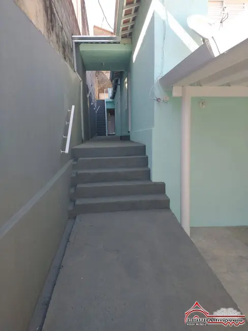 Foto 2 de Casa com 4 quartos à venda, 133m2 em Parque Santo Antônio, Jacarei - SP
