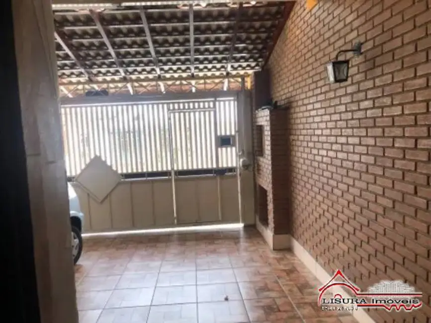 Foto 3 de Casa com 3 quartos para alugar em Centro, Jacarei - SP