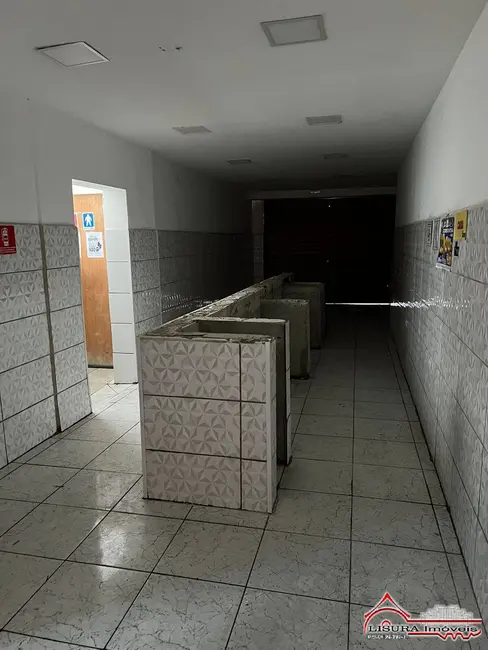 Sala Comercial para alugar, 125m2 em Centro, Jacarei - SP - imagem 8 Foto 8 de Sala Comercial para alugar, 125m2 em Centro, Jacarei - SP