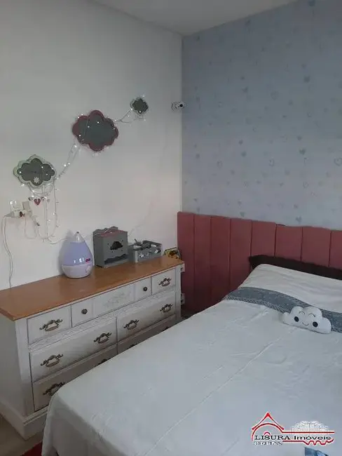 Foto 5 de Casa de Condomínio com 3 quartos à venda, 226m2 em Jardim Jacinto, Jacarei - SP