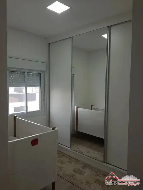 Foto 9 de Casa de Condomínio com 3 quartos à venda, 226m2 em Jardim Jacinto, Jacarei - SP