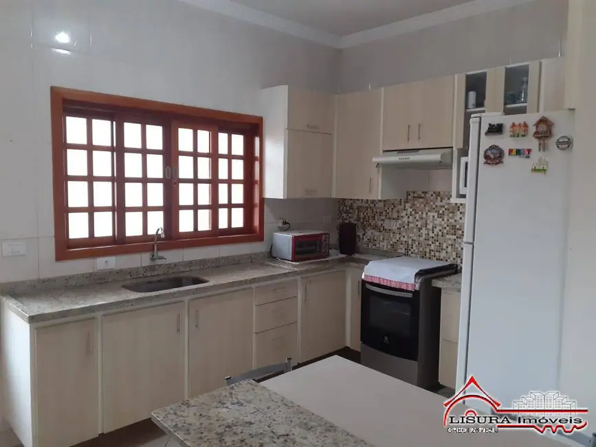 Foto 9 de Casa com 3 quartos à venda, 238m2 em Jardim Maria Amélia, Jacarei - SP