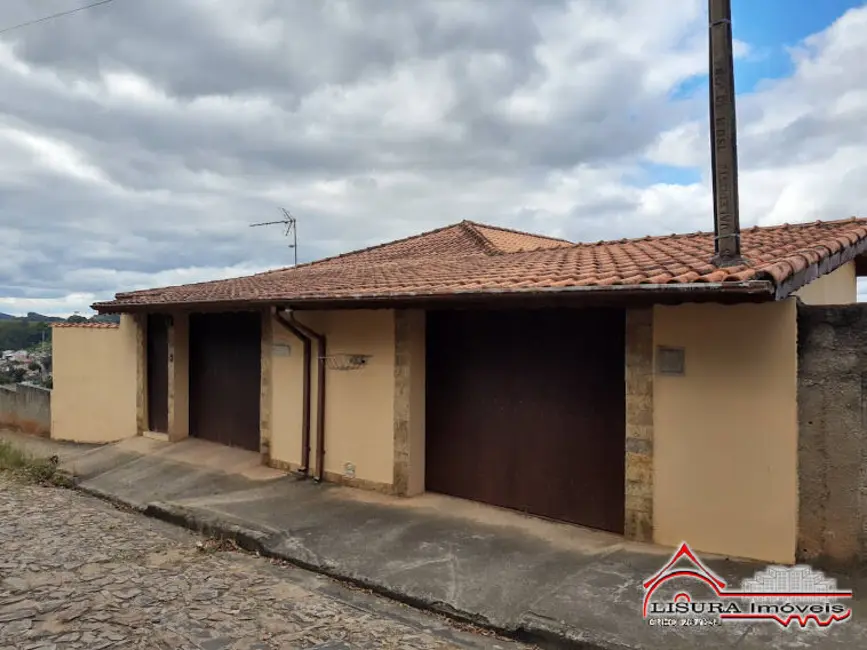Foto 1 de Casa com 3 quartos à venda, 188m2 em Santa Branca - SP