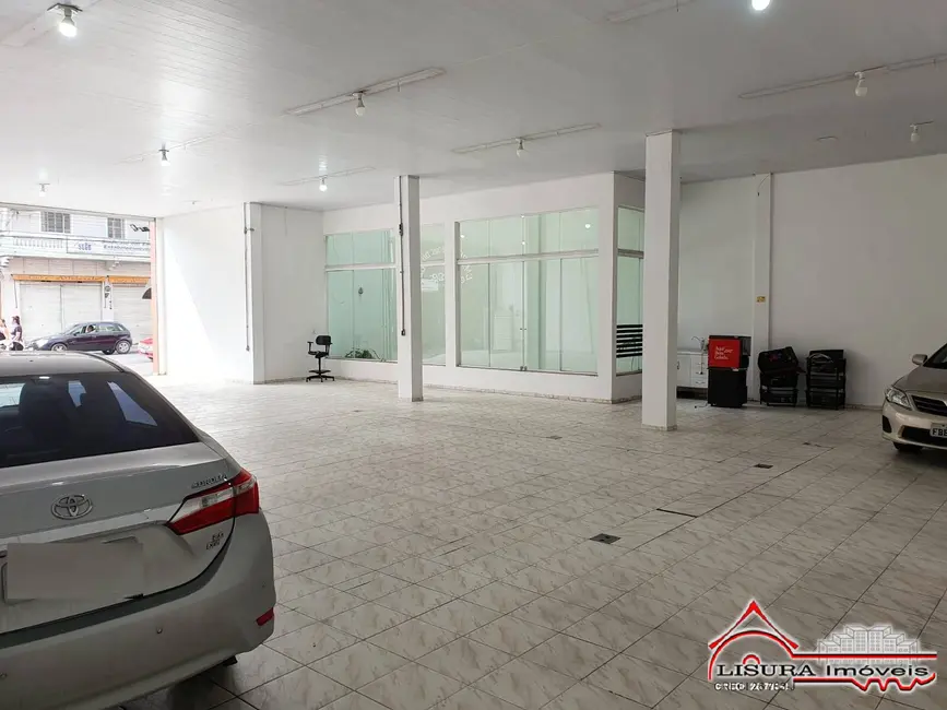 Sala Comercial para alugar, 400m2 em Centro, Jacarei - SP - imagem 8 Foto 8 de Sala Comercial para alugar, 400m2 em Centro, Jacarei - SP