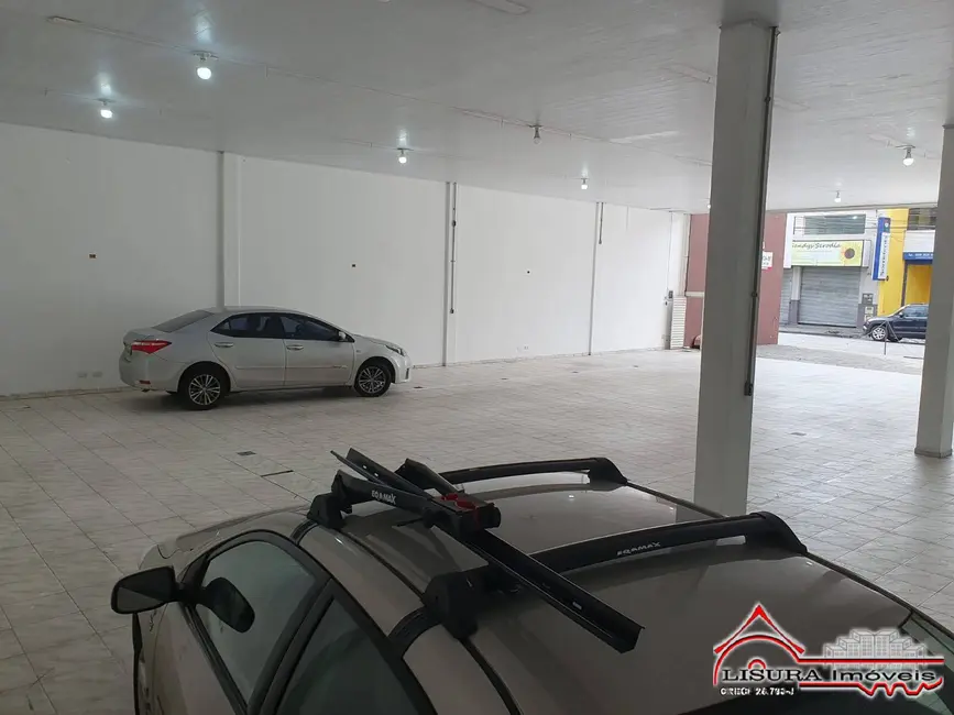 Sala Comercial para alugar, 400m2 em Centro, Jacarei - SP - imagem 9 Foto 9 de Sala Comercial para alugar, 400m2 em Centro, Jacarei - SP