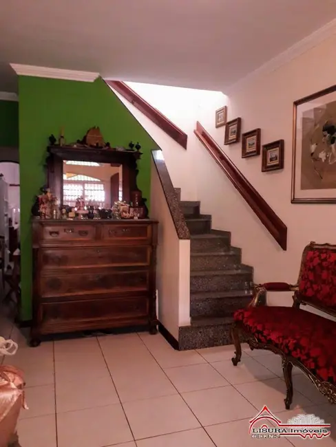 Foto 3 de Casa com 3 quartos à venda, 190m2 em Sao Jose Dos Campos - SP