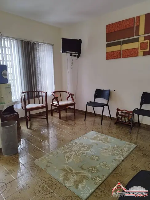 Foto 2 de Casa com 2 quartos à venda, 80m2 em Centro, Jacarei - SP