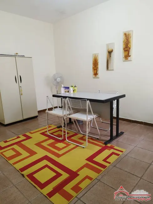 Casa com 2 quartos à venda, 80m2 em Centro, Jacarei - SP - imagem 4 Foto 4 de Casa com 2 quartos à venda, 80m2 em Centro, Jacarei - SP