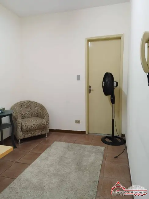 Casa com 2 quartos à venda, 80m2 em Centro, Jacarei - SP - imagem 8 Foto 8 de Casa com 2 quartos à venda, 80m2 em Centro, Jacarei - SP