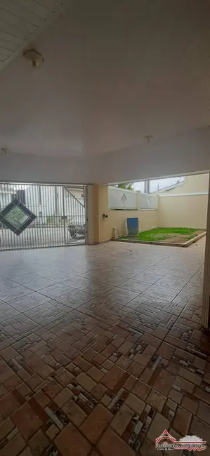 Foto 3 de Casa com 4 quartos à venda, 220m2 em Residencial Santa Paula, Jacarei - SP