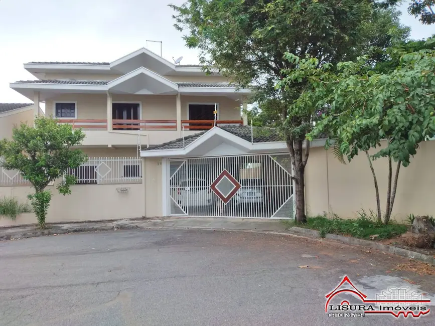 Foto 1 de Casa com 4 quartos à venda, 220m2 em Residencial Santa Paula, Jacarei - SP