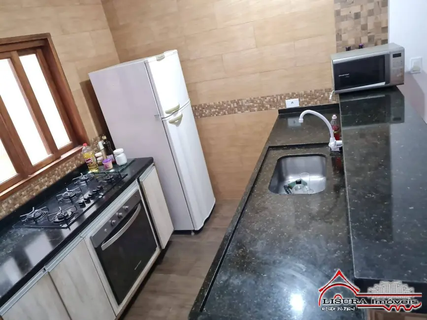 Foto 9 de Casa com 4 quartos à venda, 174m2 em Loteamento Villa Branca, Jacarei - SP