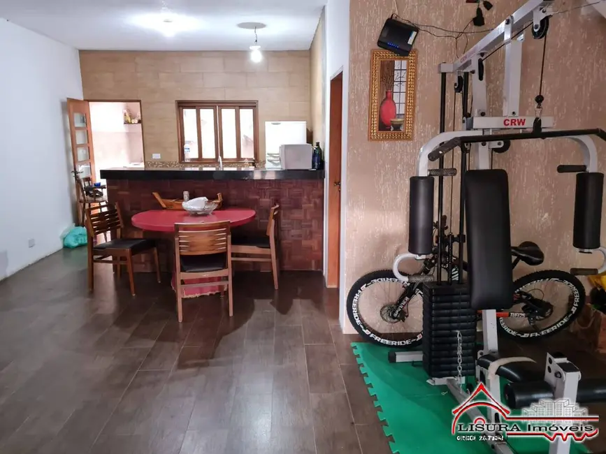 Foto 4 de Casa com 4 quartos à venda, 174m2 em Loteamento Villa Branca, Jacarei - SP