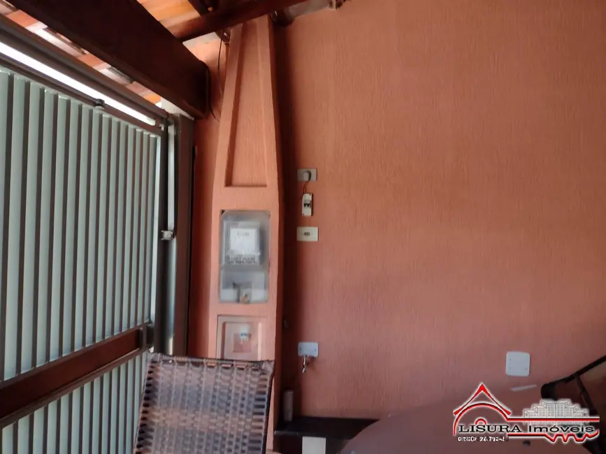 Foto 4 de Casa com 2 quartos à venda, 100m2 em Jardim das Indústrias, Jacarei - SP