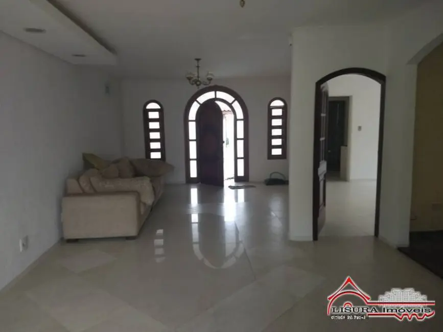 Foto 4 de Casa com 4 quartos à venda, 250m2 em Centro, Jacarei - SP