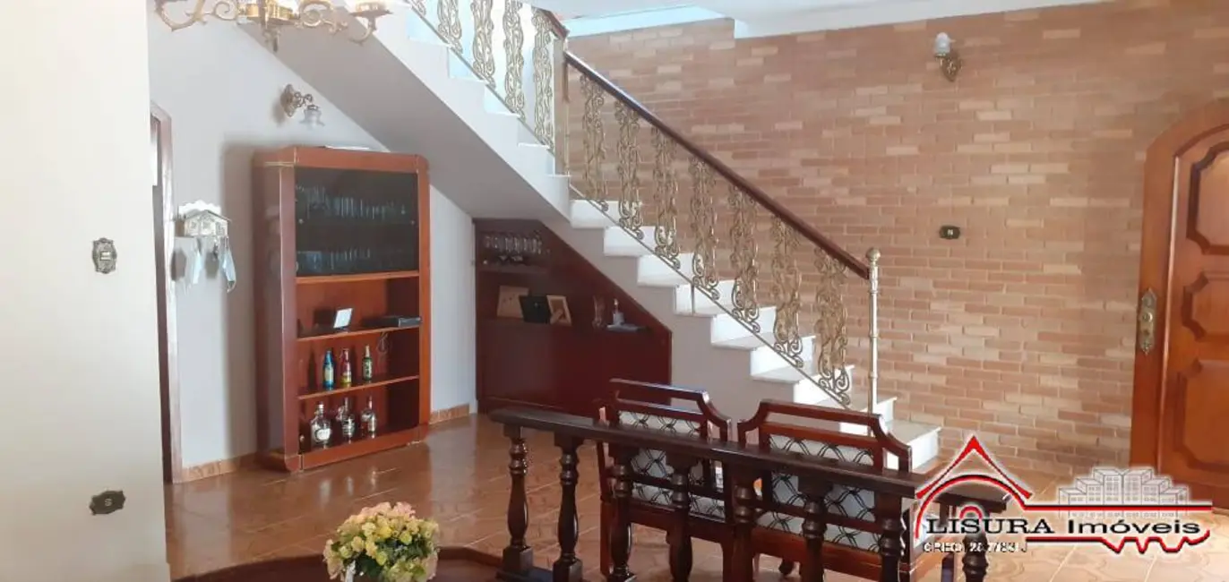 Foto 6 de Casa com 4 quartos à venda, 259m2 em Jardim São José, Jacarei - SP