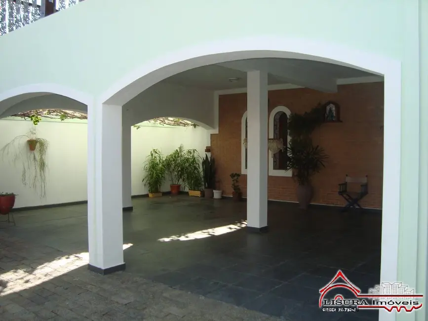 Foto 2 de Casa com 4 quartos à venda, 259m2 em Jardim São José, Jacarei - SP