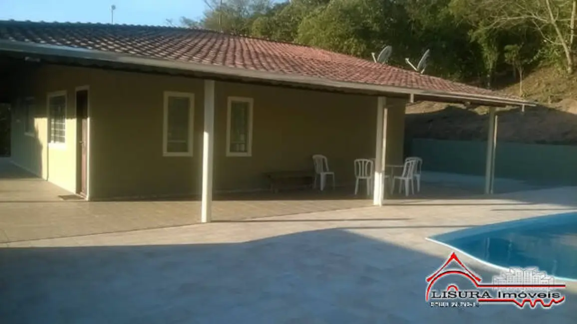 Foto 3 de Chácara com 3 quartos à venda, 250m2 em Jardim Colônia, Jacarei - SP