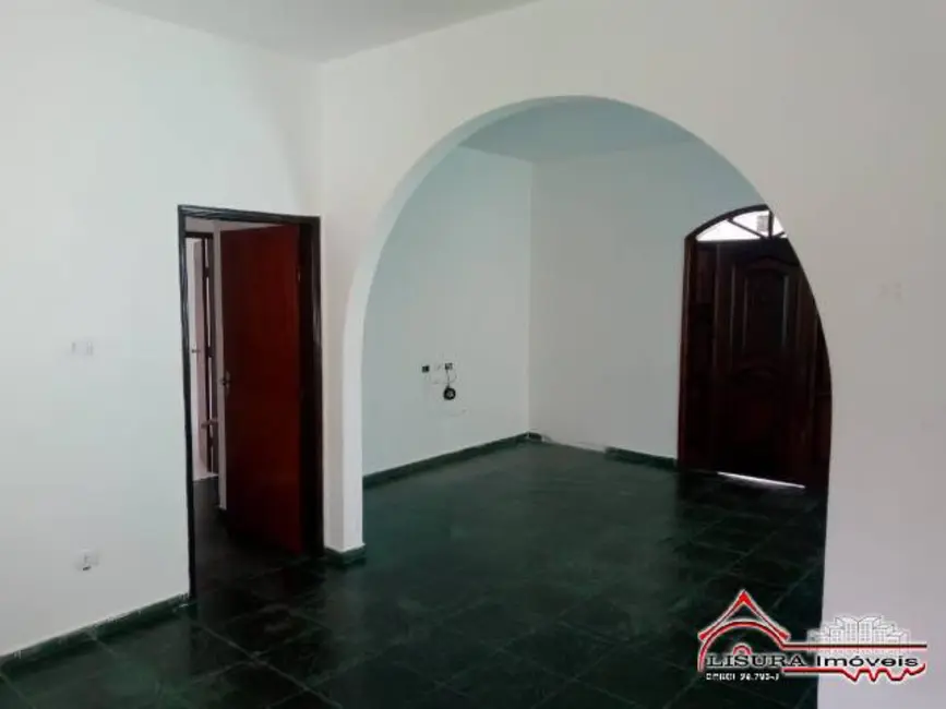 Foto 3 de Casa com 2 quartos à venda, 131m2 em Jardim Bela Vista, Jacarei - SP